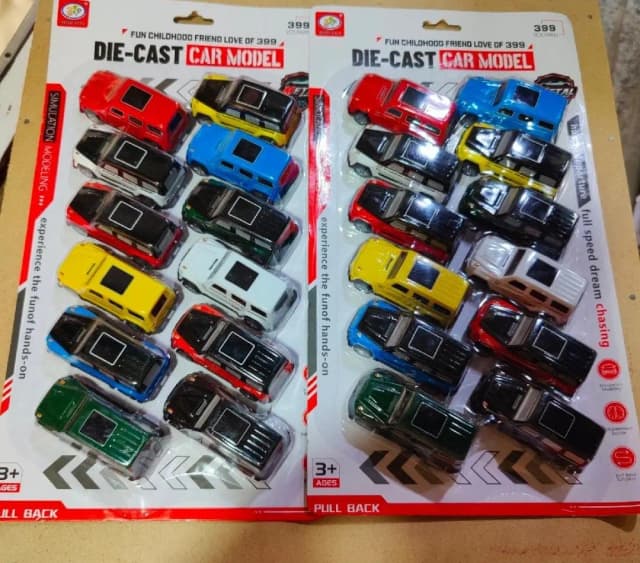 Pack of 12 Cars Jeep diecast Model