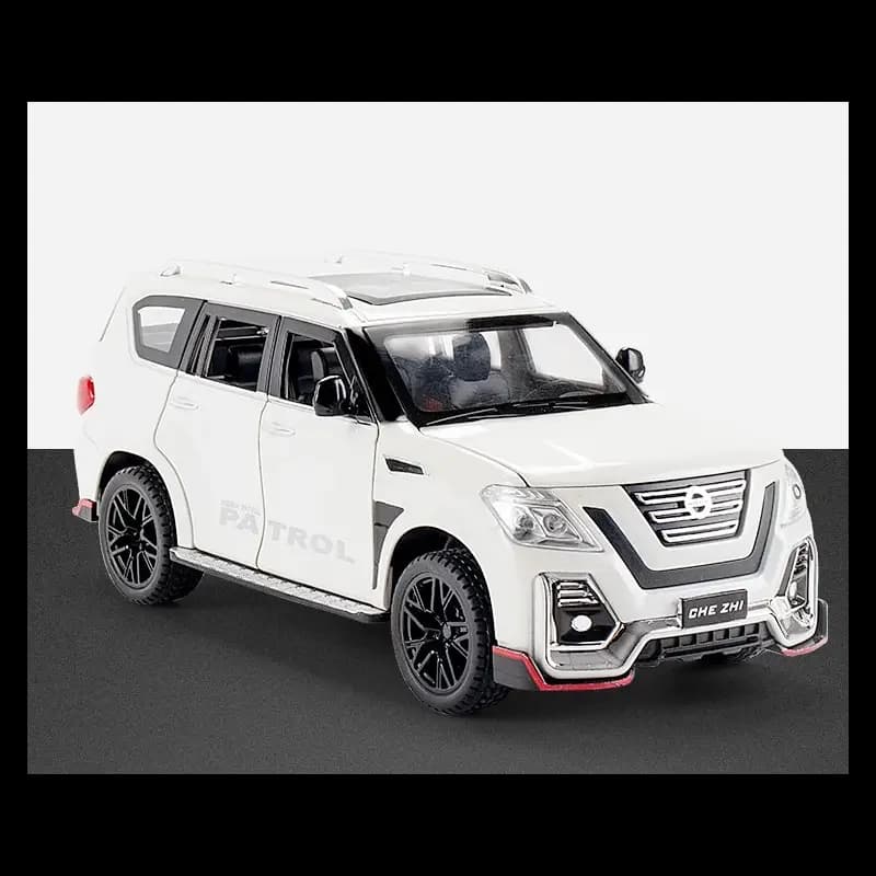 1:24 Scale Nissan Patrol Diecast Model