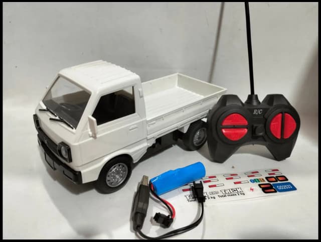 Remote Control Suzuki Pickup 27MHz Drift Speed Model Truck with chargable battery