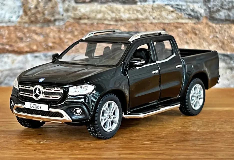 KINSMART 1/36- Scale Model Car Metal Diecast Toy Vehicle Gift Collection New