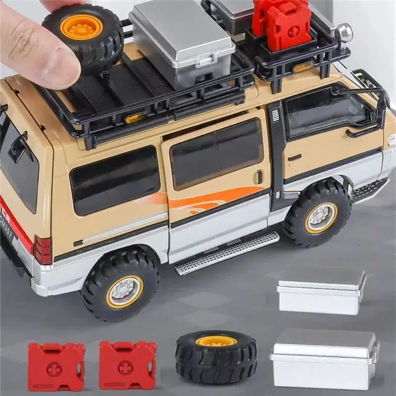 1:24 Mitsubishi Delica Off-Road MPV Metal Alloy Car Model