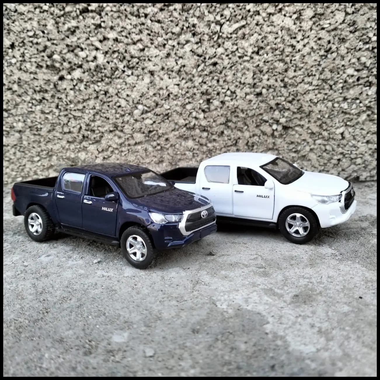 1:36 Scale Toyota Revo Hilux (Vego Dala) Diecast Model Car